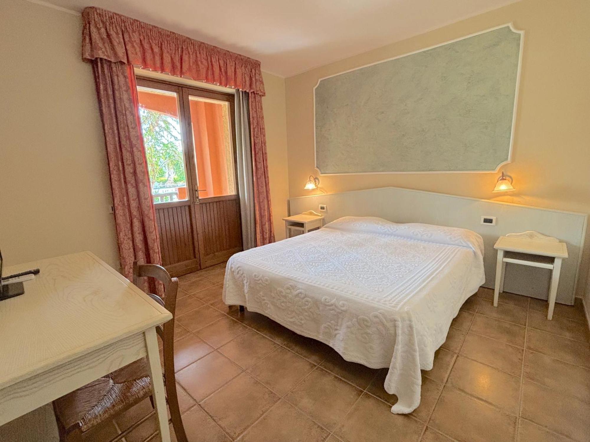 Hotel I Ginepri Quartucciu Exterior photo